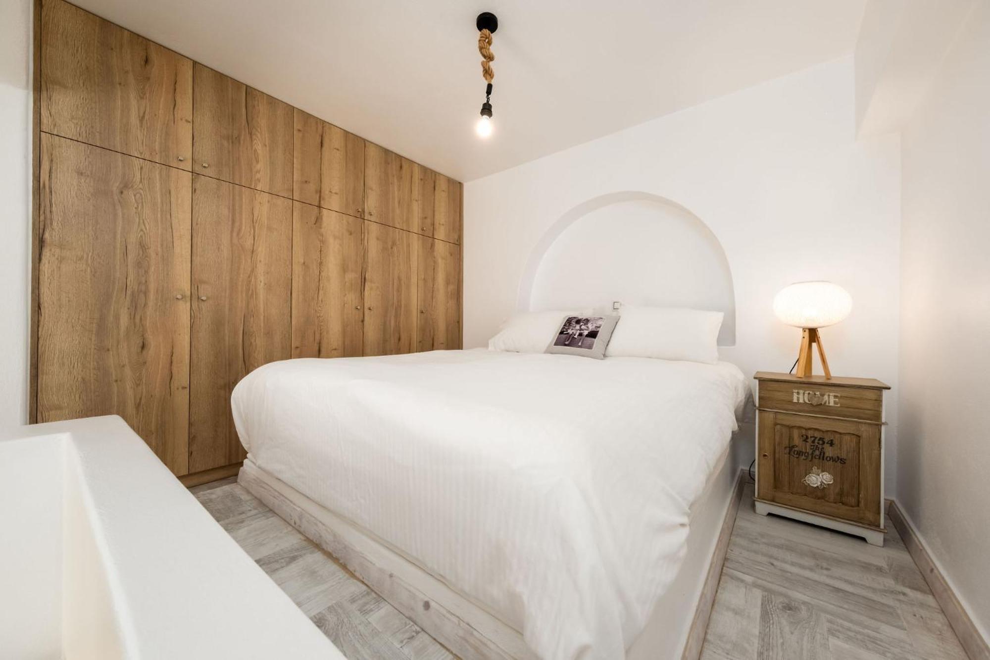 Azzurro Bianco Suites Páros Eksteriør billede