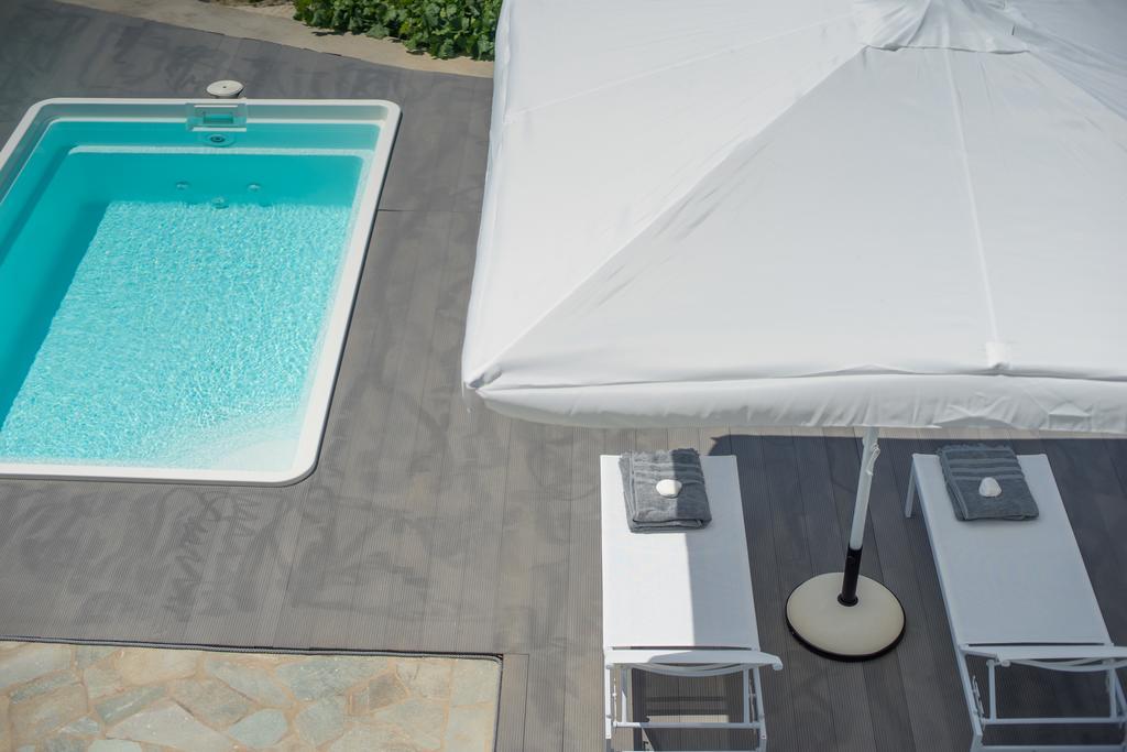 Azzurro Bianco Suites Páros Eksteriør billede