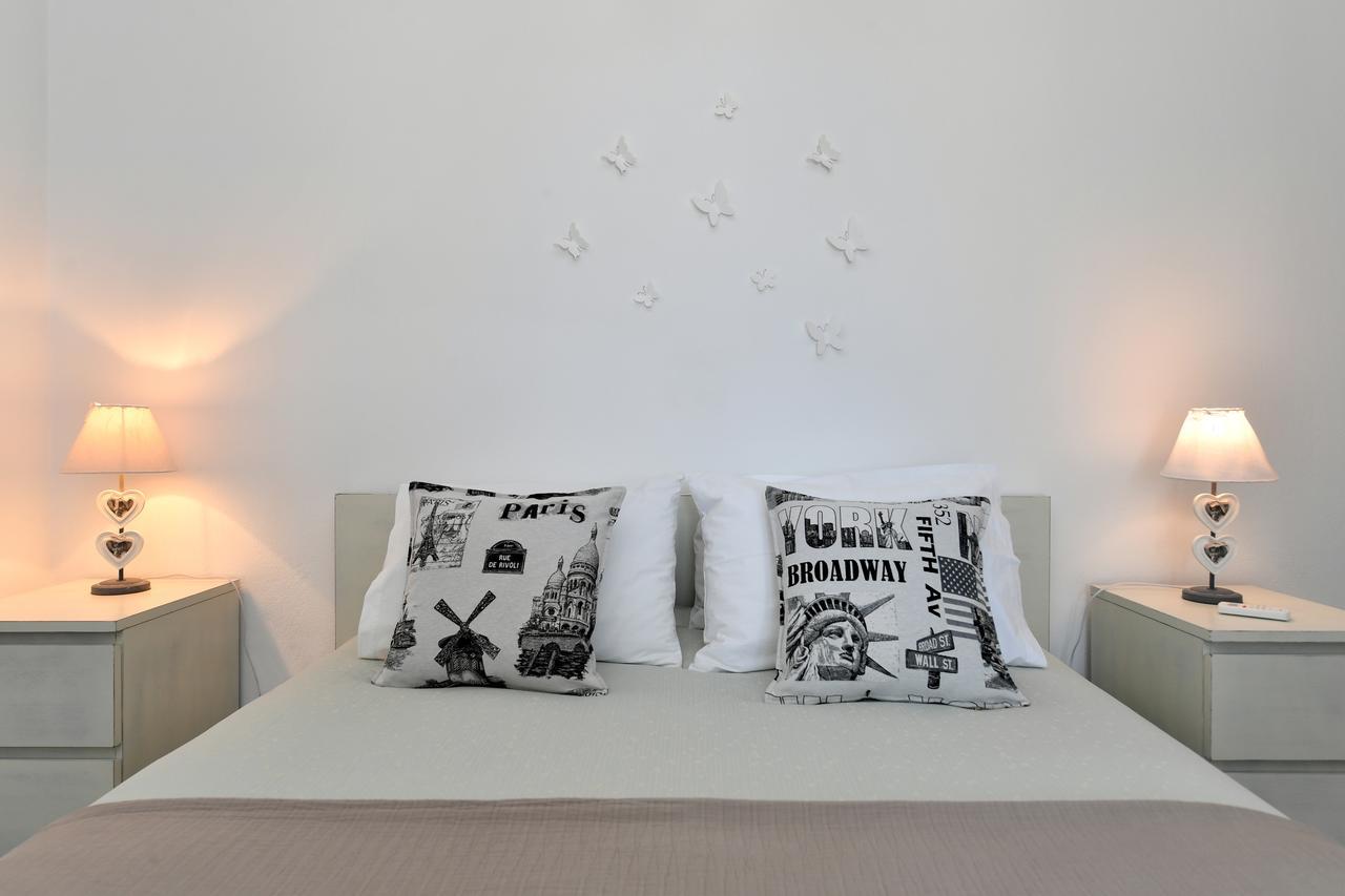 Azzurro Bianco Suites Páros Eksteriør billede
